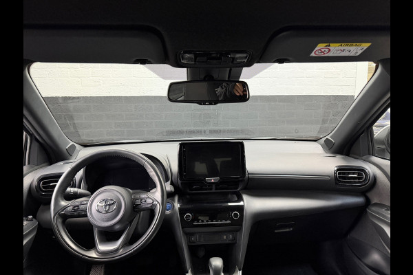 Toyota Yaris Cross 1.5 Hybrid Team | Camera | Automaat | Stoelverwarming |Stuurverwaming | Navigatie | Nieuwstaat