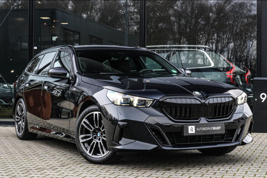 BMW 5 Serie Touring 520i | M-Sport | Trekhaak | Harman Kardon | Memory | Stoelventilatie | Driving Ass. Pro | Fabrieksgarantie