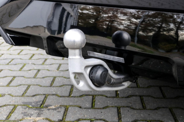 BMW 5 Serie Touring 520i | M-Sport | Trekhaak | Harman Kardon | Memory | Stoelventilatie | Driving Ass. Pro | Fabrieksgarantie