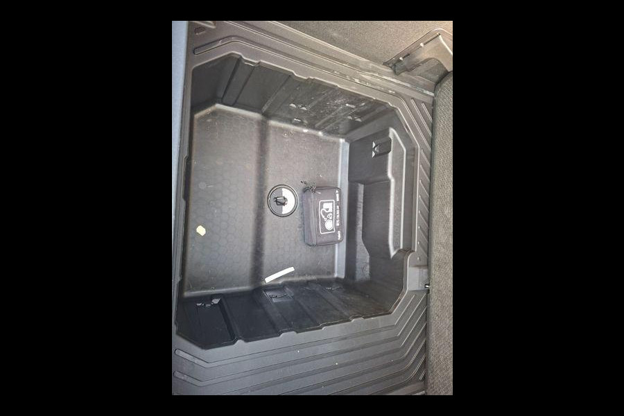 Ford Puma 1.0 EcoBoost Hybrid ST-Line 125pk | Driver Assistance Pack | Winterpack | Panorama Dak | Matrix LED | Comfort Pack