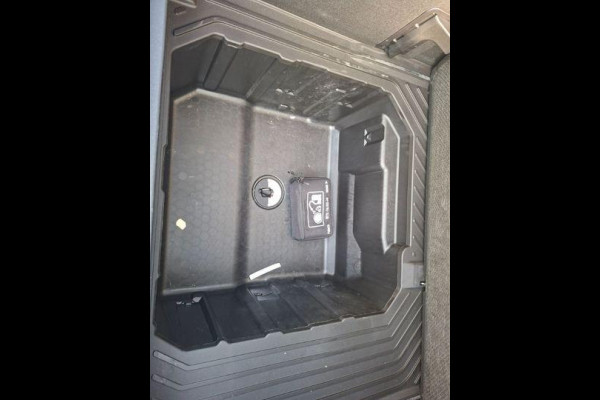 Ford Puma 1.0 EcoBoost Hybrid ST-Line 125pk | Driver Assistance Pack | Winterpack | Panorama Dak | Matrix LED | Comfort Pack