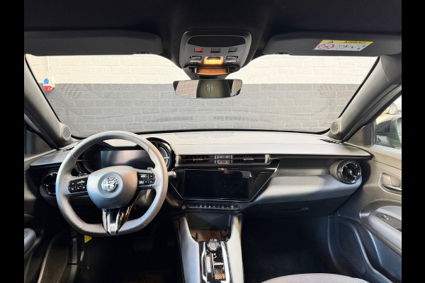 Alfa Romeo junior 1.2 Turbo Hybrid Ibrida | 360 Camera | DAB | Adaptive Cruise | Virtual Dash | Nieuwstaat