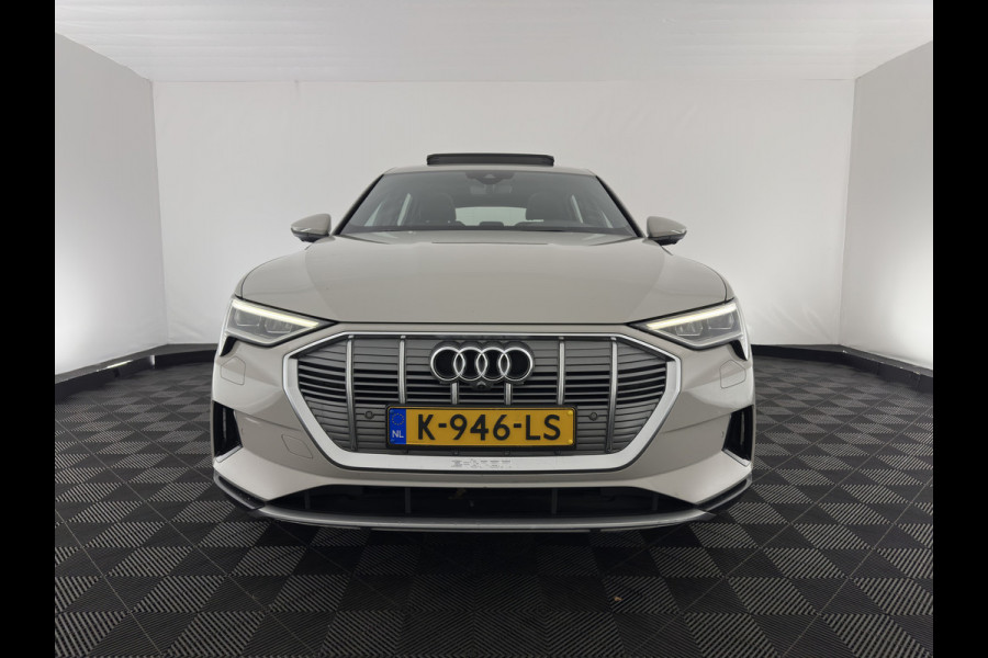 Audi e-tron 55 quattro advanced 95 kWh [ 3-Fase ] (INCL-BTW) *PANO | LUXURY-LEATHER | ADAPTIVE-CRUISE | FULL-LED | DIGI-COCKPIT | KEYLESS | MEMORY-PACK | AIR-SUSPENSION | CAMERA | AMBIENT-LIGHT |  NAVI-FULLMAP | SHIFT-PADDLES | DAB+ | COMFOR