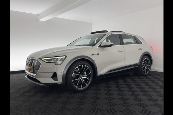 Audi e-tron 55 quattro advanced 95 kWh [ 3-Fase ] (INCL-BTW) *PANO | LUXURY-LEATHER | ADAPTIVE-CRUISE | FULL-LED | DIGI-COCKPIT | KEYLESS | MEMORY-PACK | AIR-SUSPENSION | CAMERA | AMBIENT-LIGHT |  NAVI-FULLMAP | SHIFT-PADDLES | DAB+ | COMFOR