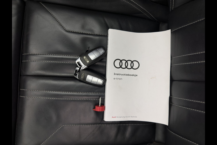 Audi e-tron 55 quattro advanced 95 kWh [ 3-Fase ] (INCL-BTW) *PANO | LUXURY-LEATHER | ADAPTIVE-CRUISE | FULL-LED | DIGI-COCKPIT | KEYLESS | MEMORY-PACK | AIR-SUSPENSION | CAMERA | AMBIENT-LIGHT |  NAVI-FULLMAP | SHIFT-PADDLES | DAB+ | COMFOR