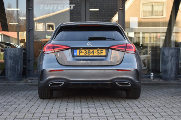 Mercedes-Benz A-Klasse 180 AMG NIGHT | SFEERVERLICHTING | APPLE CARPLAY | CAMERA | ANDROID AUTO | NAP | DEALER ONDERHOUDEN