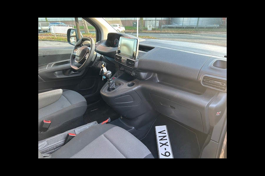 Peugeot Partner 1.5 BlueHDI Asphalt Long L2 I AIRCO I METALLIC I 1e EIGENAAR I DISTRIBUTIE VERVANGEN I COMPLETE ONDERHOUDSHISTORIE LONG VERSIE ! BRIDGESTONE 5 TOT 6 MM I APK MAART 2026