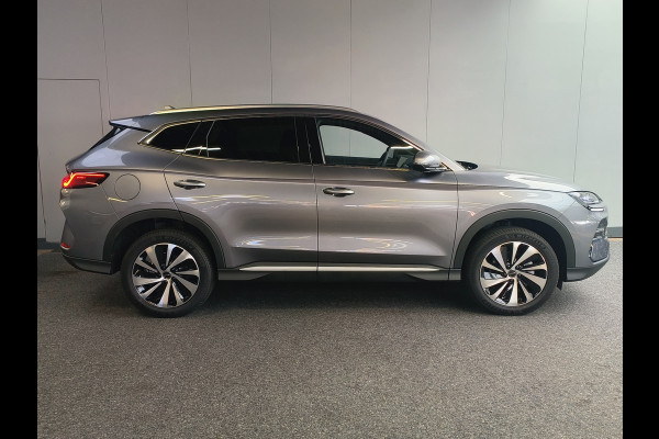 BYD SEAL U 1.5 DM-i FWD Boost HYBRID NIEUW!!!!! Henk Jongen Auto's in Helmond,  al 50 jaar service zoals 't hoort!