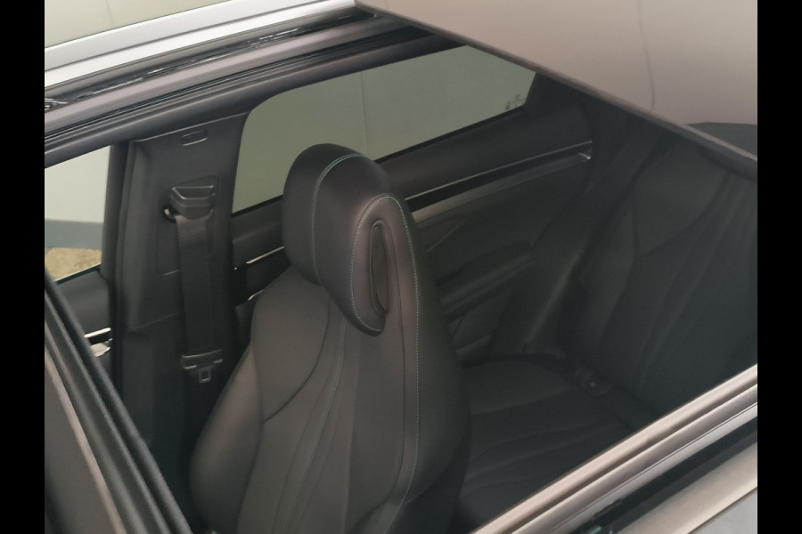 BYD SEAL U 1.5 DM-i FWD Boost HYBRID NIEUW!!!!! Henk Jongen Auto's in Helmond,  al 50 jaar service zoals 't hoort!