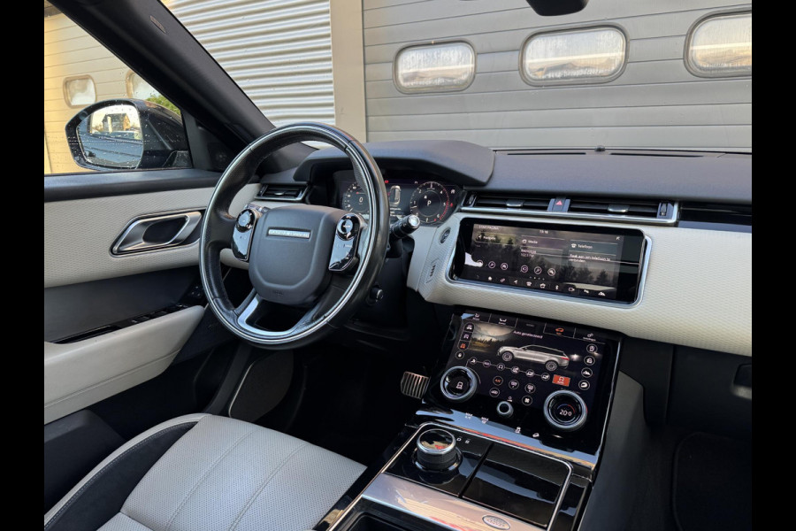 Land Rover Range Rover Velar 3.0 V6 AWD R-Dynamic HSE | Panoramadak | Camera | 22 Inch Lichtmetalen Velgen | Navigatie |