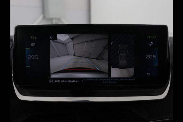 Peugeot e-2008 EV Allure 50 kWh | 3 Fase | Panoramadak | Adaptive cruise | Keyless | Camera | Carplay | Half leder | Navigatie