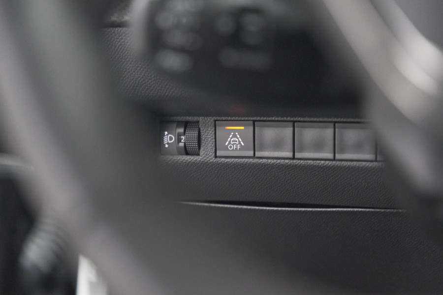 Peugeot 2008 PureTech 130 EAT8 Allure | Camera | Navigatie | Apple Carplay | Parkeersensoren