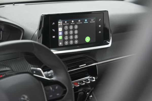 Peugeot 2008 PureTech 130 EAT8 Allure | Camera | Navigatie | Apple Carplay | Parkeersensoren