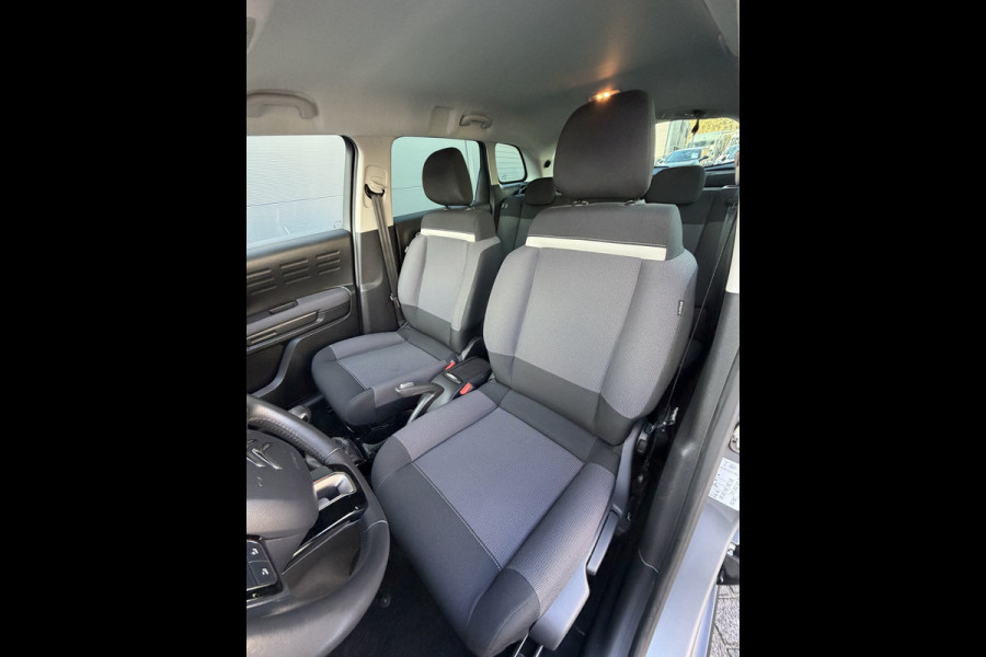 Citroën C3 Aircross 110pk Shine (Camera - Keyless Entry - Automatische Airco - LED - Navigatie - Apple Carplay - Parkeersensoren)