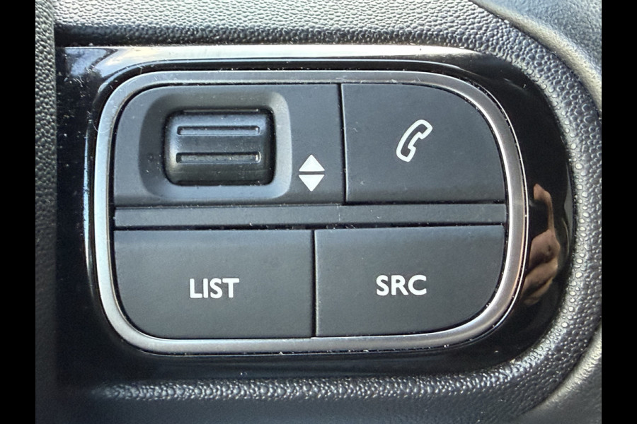 Citroën C3 Aircross 110pk Shine (Camera - Keyless Entry - Automatische Airco - LED - Navigatie - Apple Carplay - Parkeersensoren)