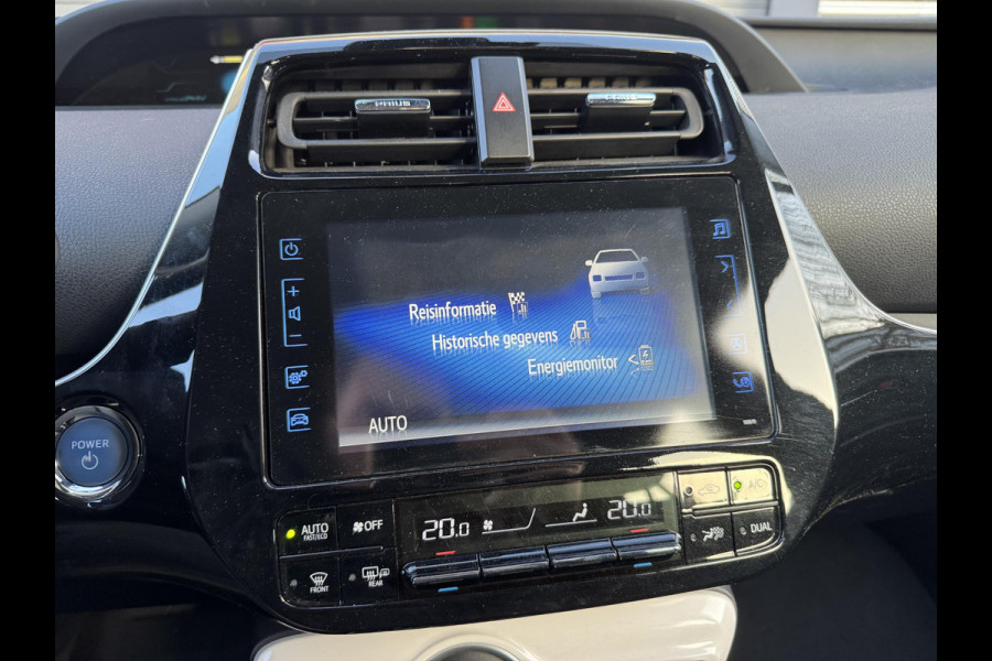 Toyota Prius 1.8 Plug-in Executive | Navigatie | Camera | DAB | Lichtmetalen Velgen |