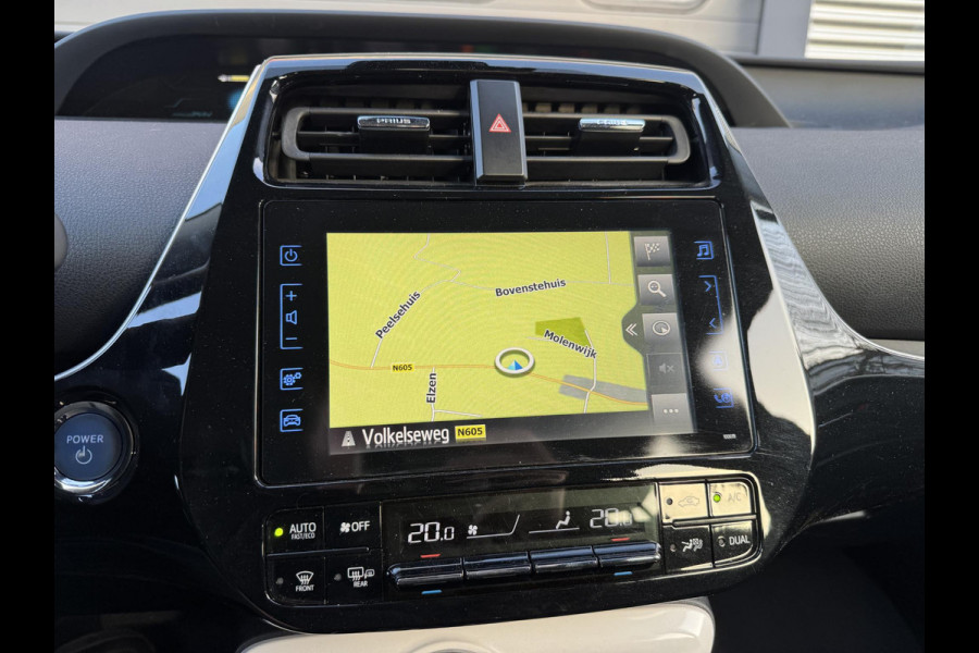 Toyota Prius 1.8 Plug-in Executive | Navigatie | Camera | DAB | Lichtmetalen Velgen |