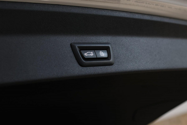 BMW X3 XDrive30e M-Sport *Pano*360 Camera*Elek. Stoelen*Head-Up*Trekhaak*