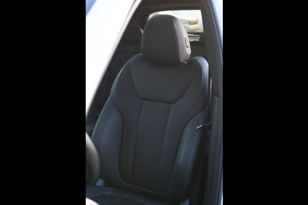 BMW X3 XDrive30e M-Sport *Pano*360 Camera*Elek. Stoelen*Head-Up*Trekhaak*