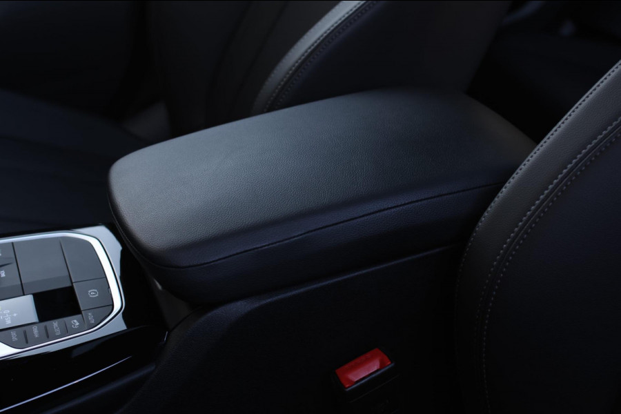 BMW X3 XDrive30e M-Sport *Pano*360 Camera*Elek. Stoelen*Head-Up*Trekhaak*