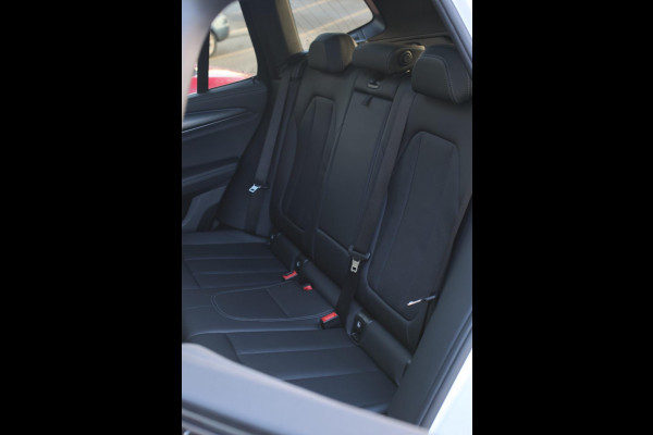 BMW X3 XDrive30e M-Sport *Pano*360 Camera*Elek. Stoelen*Head-Up*Trekhaak*