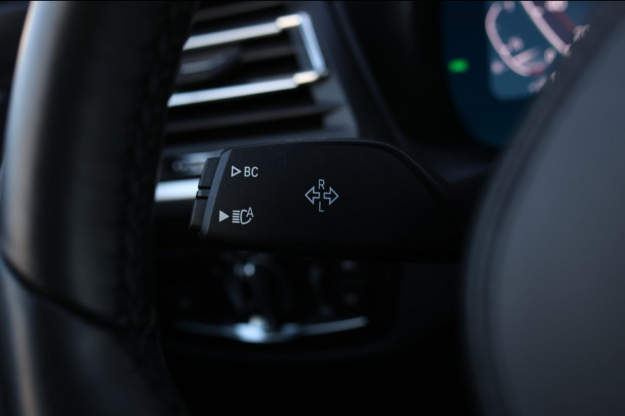 BMW X3 XDrive30e M-Sport *Pano*360 Camera*Elek. Stoelen*Head-Up*Trekhaak*