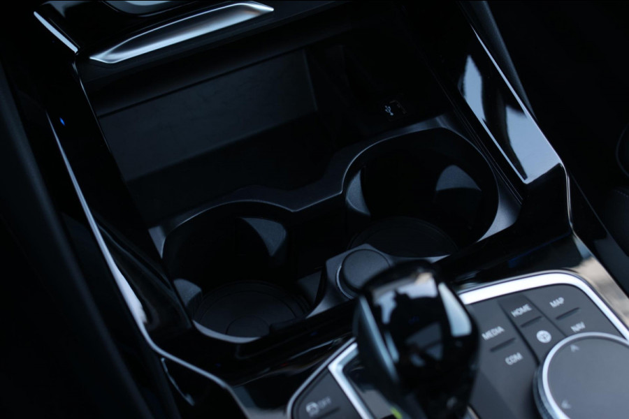 BMW X3 XDrive30e M-Sport *Pano*360 Camera*Elek. Stoelen*Head-Up*Trekhaak*