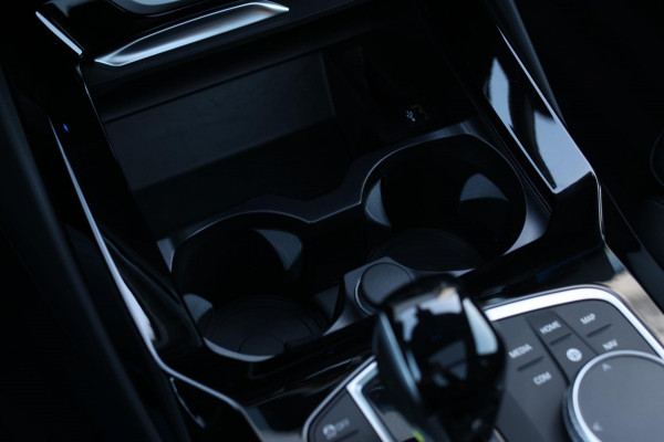 BMW X3 XDrive30e M-Sport *Pano*360 Camera*Elek. Stoelen*Head-Up*Trekhaak*