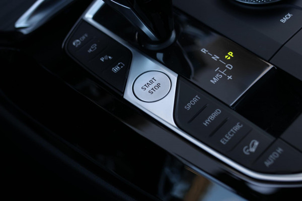 BMW X3 XDrive30e M-Sport *Pano*360 Camera*Elek. Stoelen*Head-Up*Trekhaak*