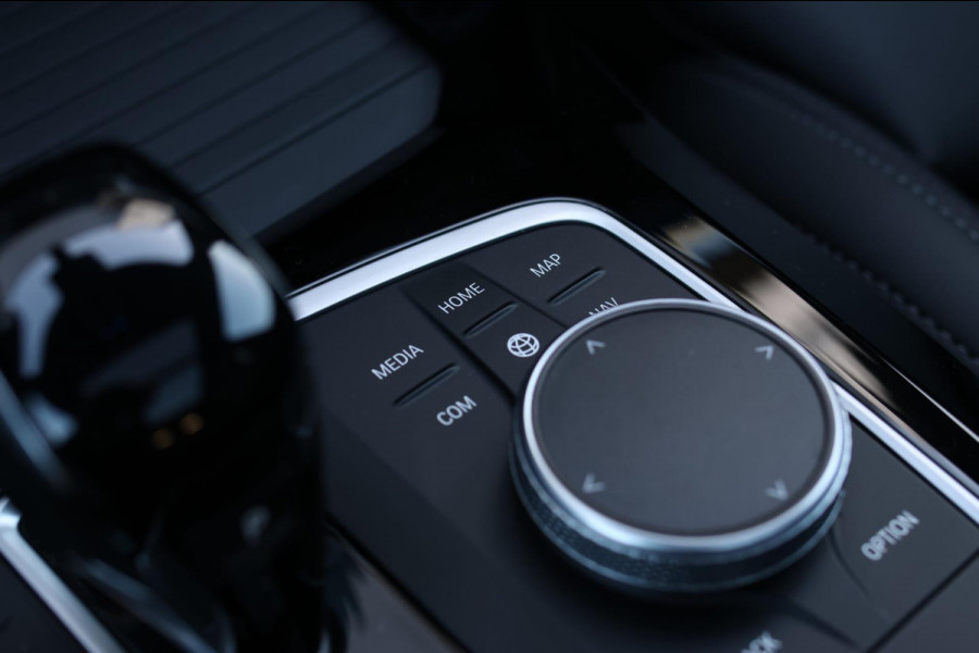 BMW X3 XDrive30e M-Sport *Pano*360 Camera*Elek. Stoelen*Head-Up*Trekhaak*