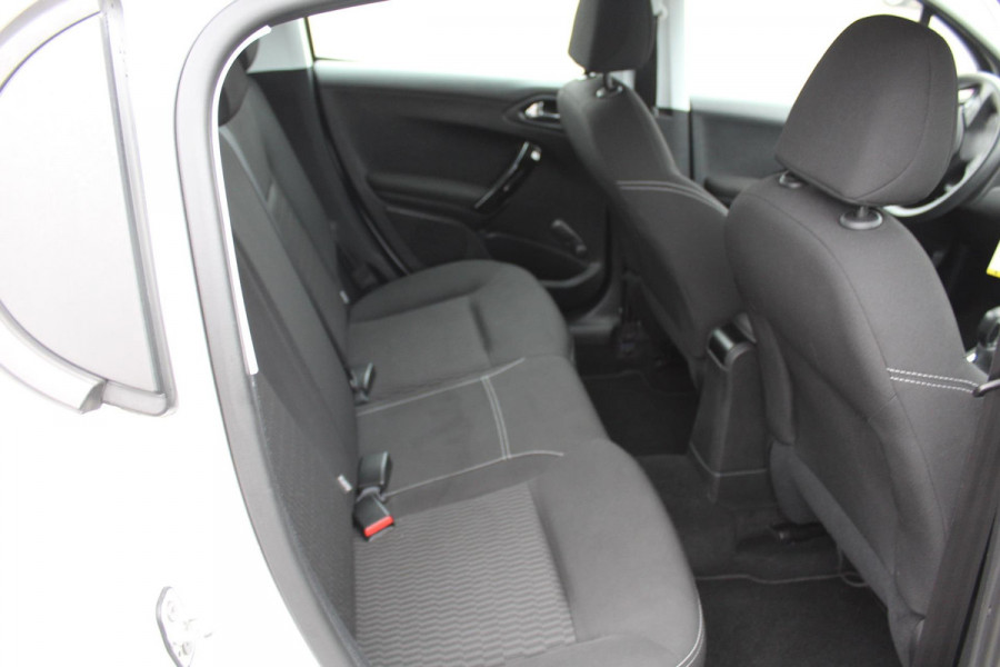 Peugeot 208 1.2 PureTech Blue Lion APPLE CAR PLAY- AFN TREKHAAK NAP -MULTIMEDIA