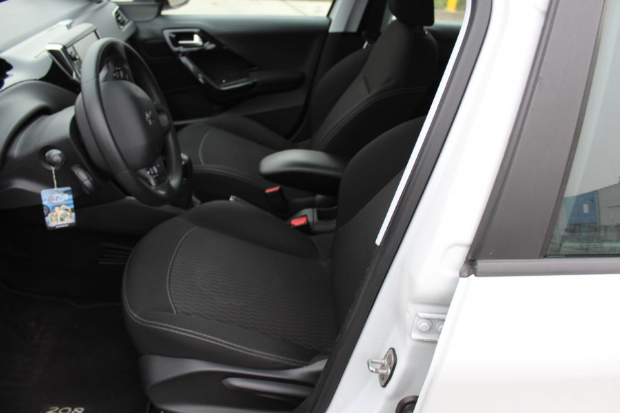 Peugeot 208 1.2 PureTech Blue Lion APPLE CAR PLAY- AFN TREKHAAK NAP -MULTIMEDIA