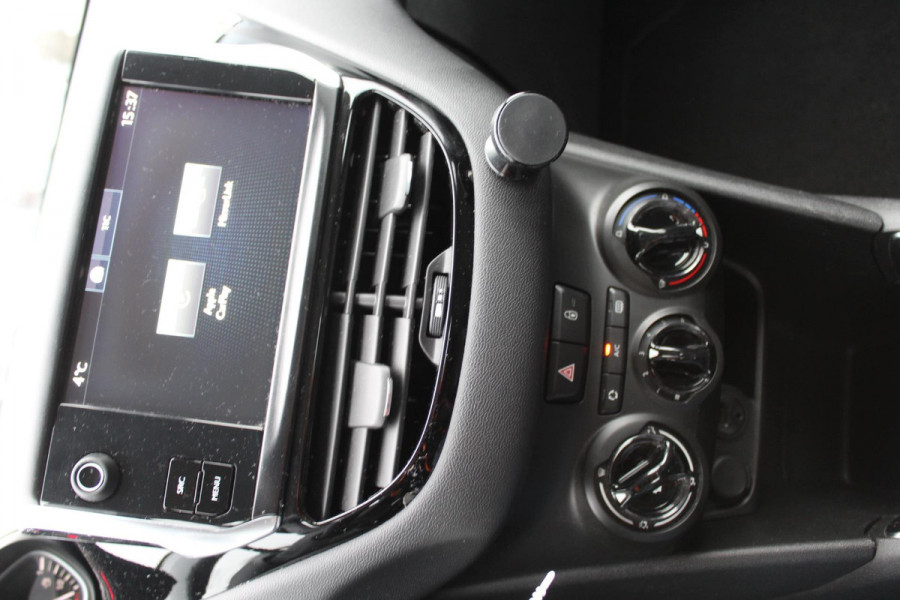 Peugeot 208 1.2 PureTech Blue Lion APPLE CAR PLAY- AFN TREKHAAK NAP -MULTIMEDIA