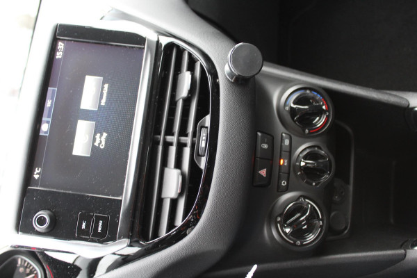 Peugeot 208 1.2 PureTech Blue Lion APPLE CAR PLAY- AFN TREKHAAK NAP -MULTIMEDIA