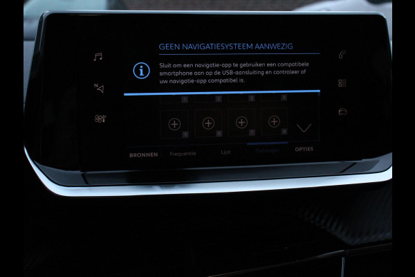 Peugeot 208 1.2 PureTech 101pk Allure Sky | Navigatie | Apple Carplay/Android Auto | Climate Control | Panorama dak | Stoelverwarming | Lichtmetalen Velgen | Digitale Cockpit