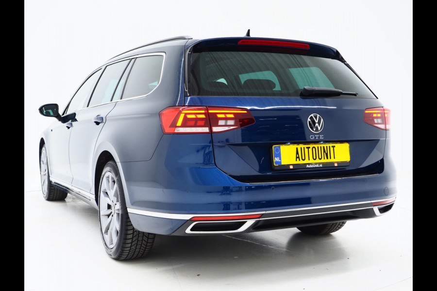 Volkswagen Passat Variant 1.4 TSI PHEV GTE R-Line | Panoramadak | Massage | Trekhaak | Camera | Adaptive Cruise | Carplay
