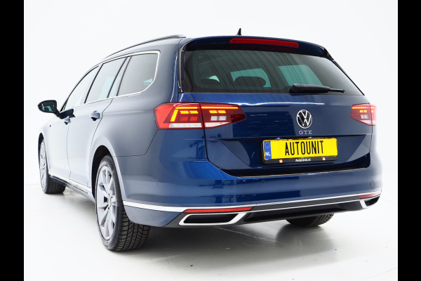 Volkswagen Passat Variant 1.4 TSI PHEV GTE R-Line | Panoramadak | Massage | Trekhaak | Camera | Adaptive Cruise | Carplay