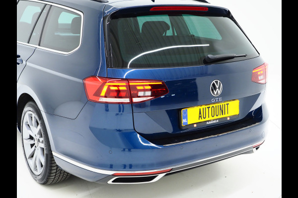 Volkswagen Passat Variant 1.4 TSI PHEV GTE R-Line | Panoramadak | Massage | Trekhaak | Camera | Adaptive Cruise | Carplay