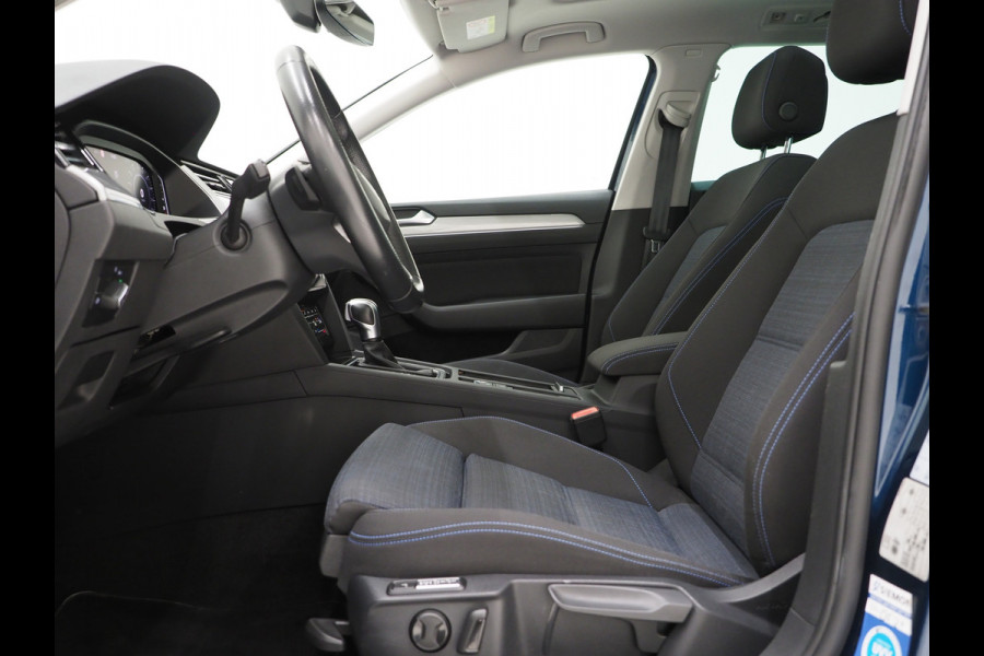 Volkswagen Passat Variant 1.4 TSI PHEV GTE R-Line | Panoramadak | Massage | Trekhaak | Camera | Adaptive Cruise | Carplay