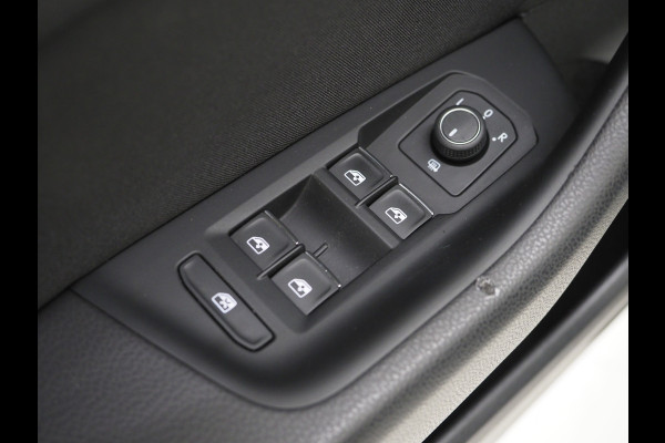 Volkswagen Passat Variant 1.4 TSI PHEV GTE R-Line | Panoramadak | Massage | Trekhaak | Camera | Adaptive Cruise | Carplay