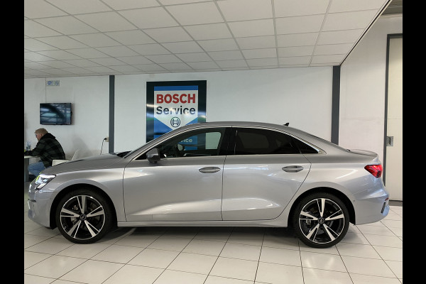 Audi A3 Limousine 35 TFSI Business edition Adaptieve cruise contr. + Parkeerassistent