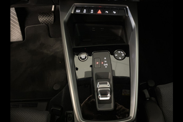 Audi A3 Limousine 35 TFSI Business edition Adaptieve cruise contr. + Parkeerassistent