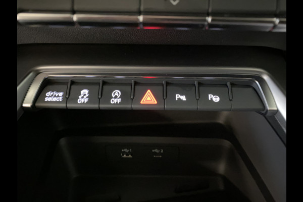 Audi A3 Limousine 35 TFSI Business edition Adaptieve cruise contr. + Parkeerassistent