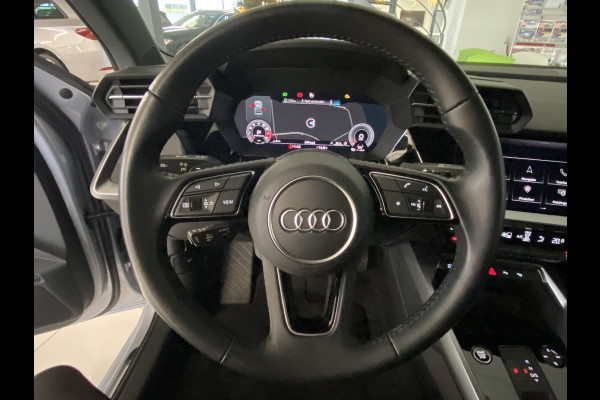 Audi A3 Limousine 35 TFSI Business edition Adaptieve cruise contr. + Parkeerassistent