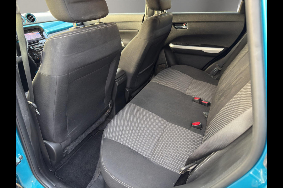 Suzuki Vitara 1.6 Business Edition "Lage Kilometers " | Climate Controle | Camera | Navigatie | Cruise C. | Trekhaak | L.M.Velg |