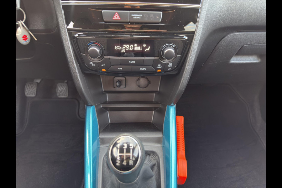 Suzuki Vitara 1.6 Business Edition "Lage Kilometers " | Climate Controle | Camera | Navigatie | Cruise C. | Trekhaak | L.M.Velg |