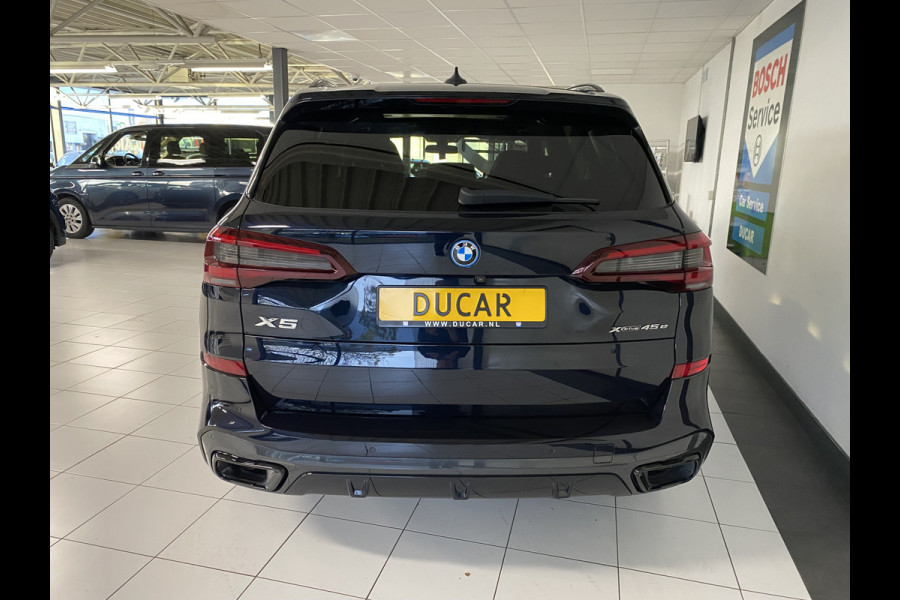 BMW X5 xDrive45e High Executive M-sport Panoramadak /  Trekhaak / Laser light/ Hud / Shadow-line