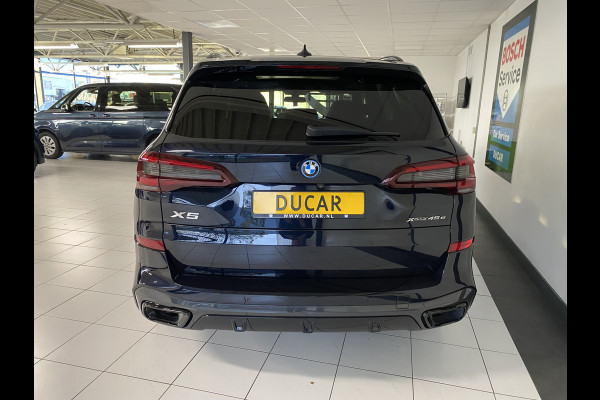 BMW X5 xDrive45e High Executive M-sport Panoramadak /  Trekhaak / Laser light/ Hud / Shadow-line
