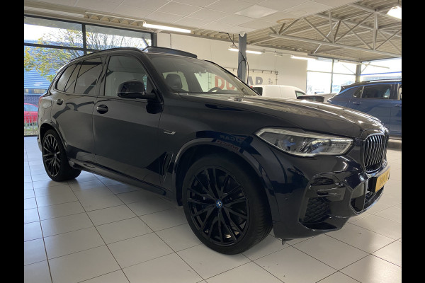 BMW X5 xDrive45e High Executive M-sport Panoramadak /  Trekhaak / Laser light/ Hud / Shadow-line