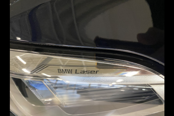 BMW X5 xDrive45e High Executive M-sport Panoramadak /  Trekhaak / Laser light/ Hud / Shadow-line